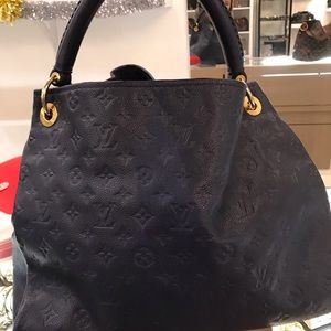 Louis Vuitton artsy Empriente